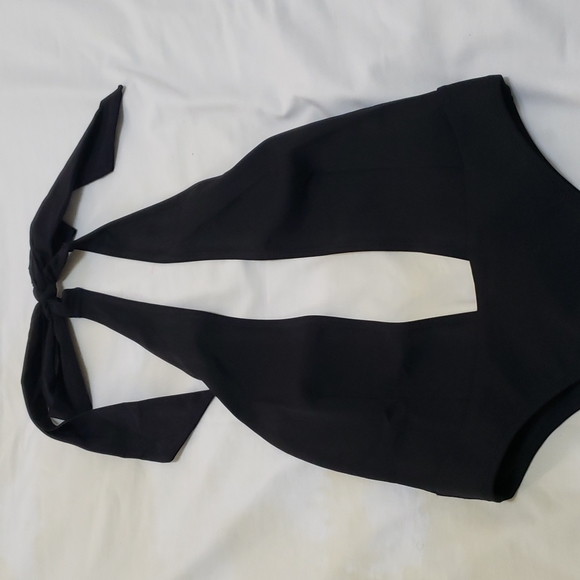 Kendall & Kylie Sexy Black Low Cut Halter One-Piece Swimsuit 🩱 - Picture 3 of 5